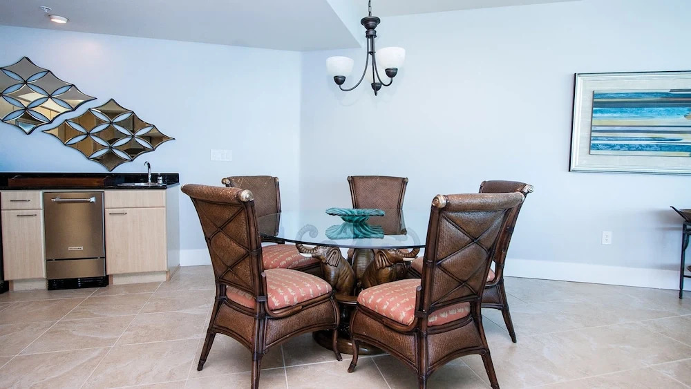 Coastal Condo With Spacious Wraparound Balcony - Unit Crc1202