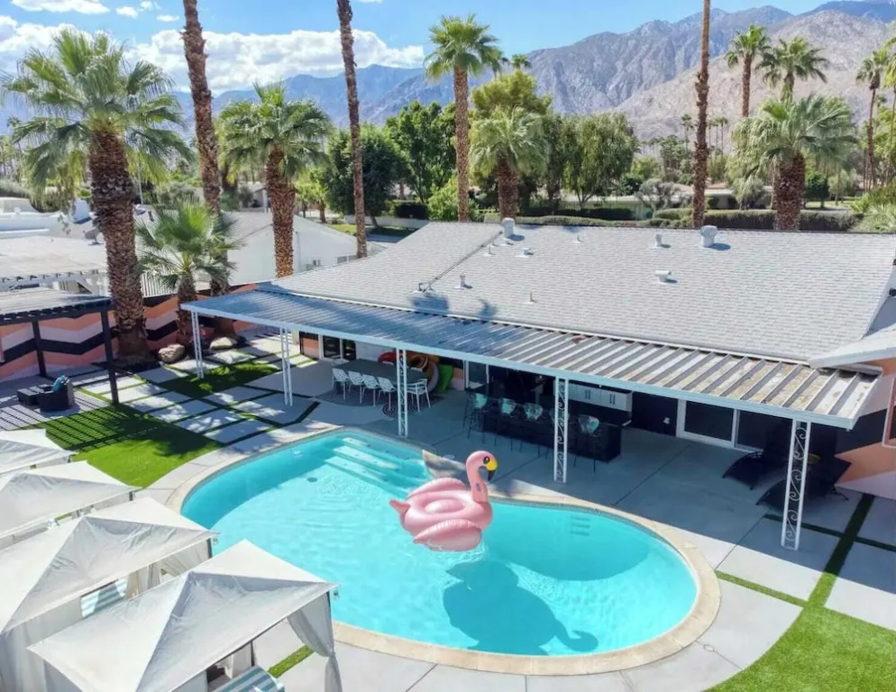 The Blush - With Pool Bars Neons, Palm Springs