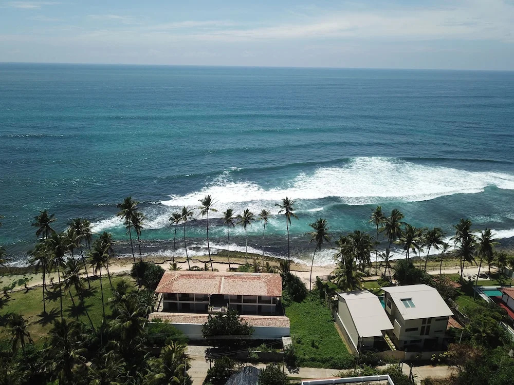 Lasantha Surf, Madiha