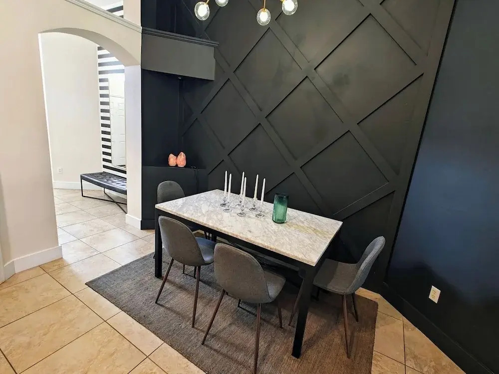 Chic 3 BR w/ Pool Near Disney Magic