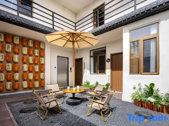 Zenyard Courtyard Accommodation (Zhonglou Subway Station, Huimin Street, Xi'an)