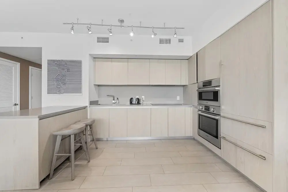 Stunning High-floor City View 1BR Hyde Beach House