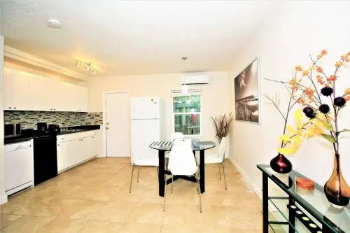 Tropical Getaway - 628A