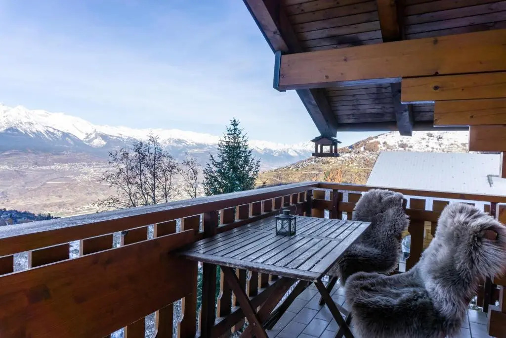 Chalet le Joyau in Nendaz - Sleeps 6 - Panoramic Views - 4 Vallées