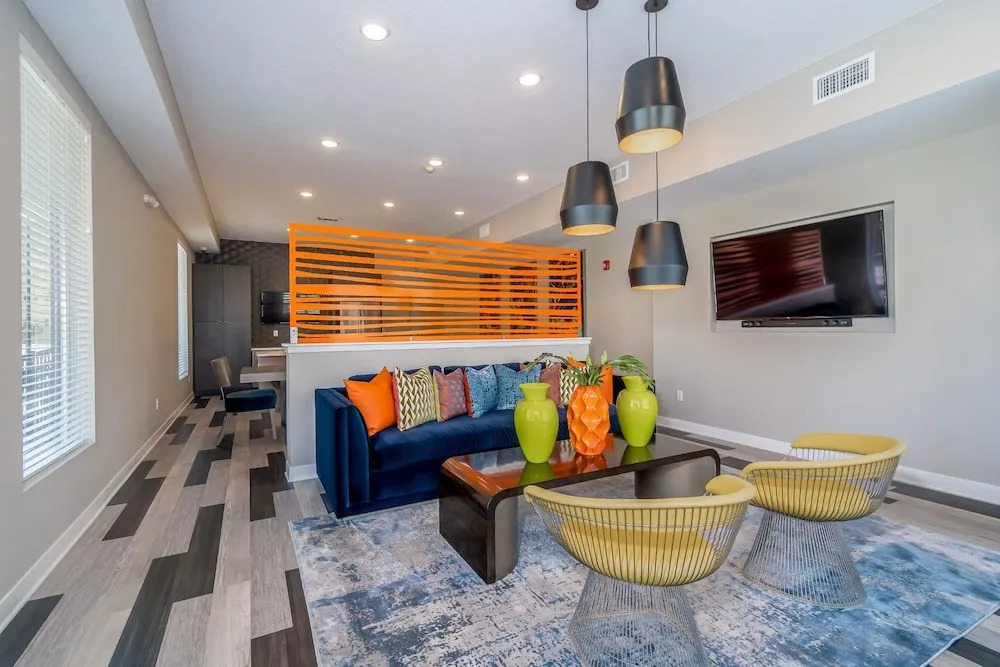 Des Moines Executive 1BD 1BA Downtown Apartment