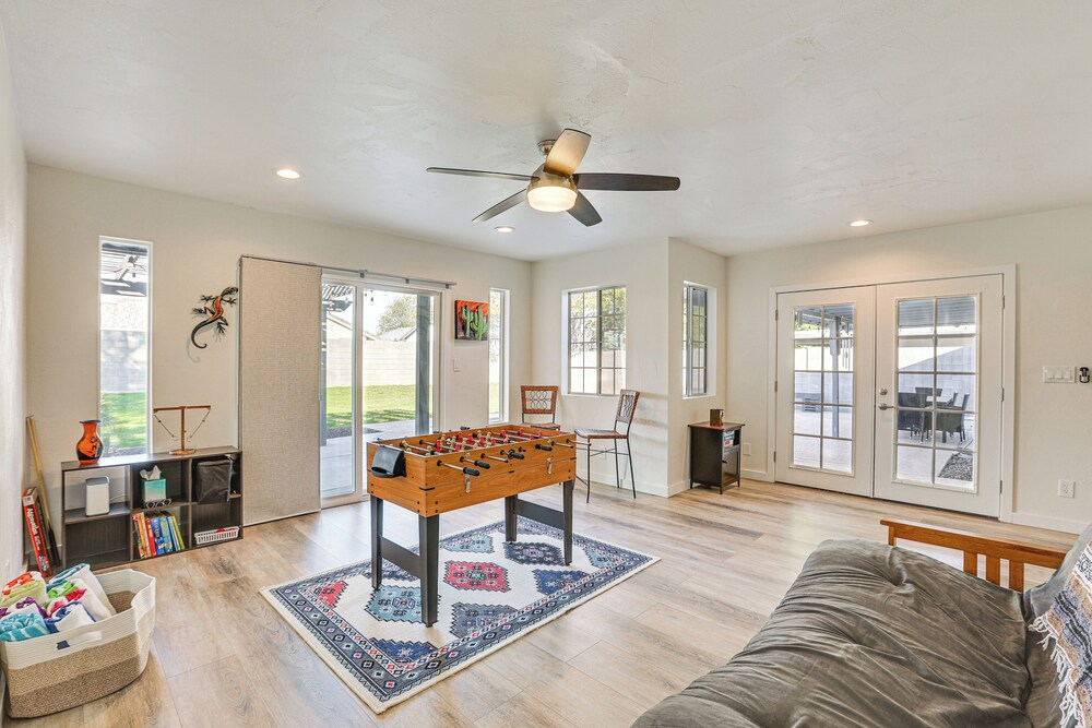 Peoria Home w/ Private Pool, Hot Tub, & Gas Grill!