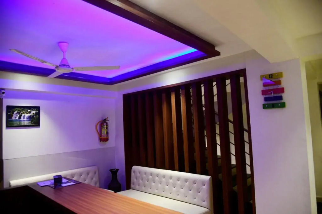 Hotel Monarch Center Point near Dahanu Beach, Bordi