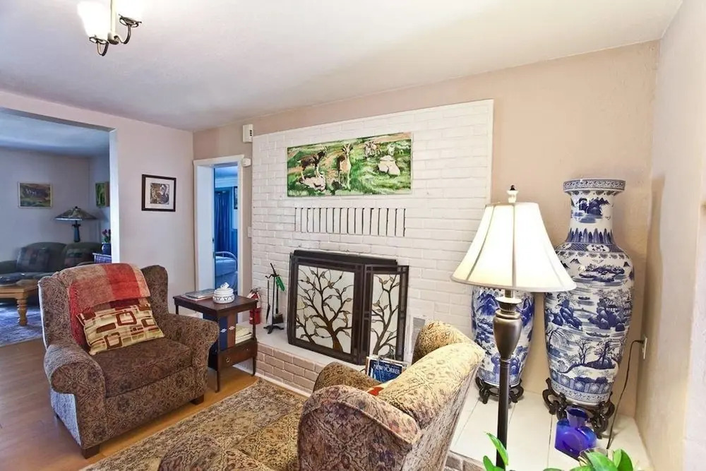 Blue Moon House ~ Just Five Blocks From Osf!