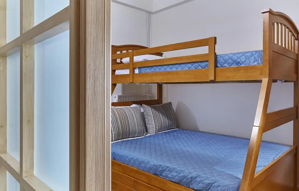 Bright Family Apartment With Shared Pool RU