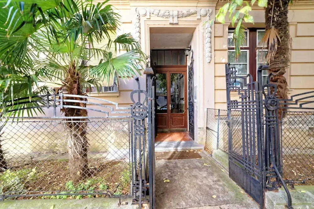 Apartment Akvileia