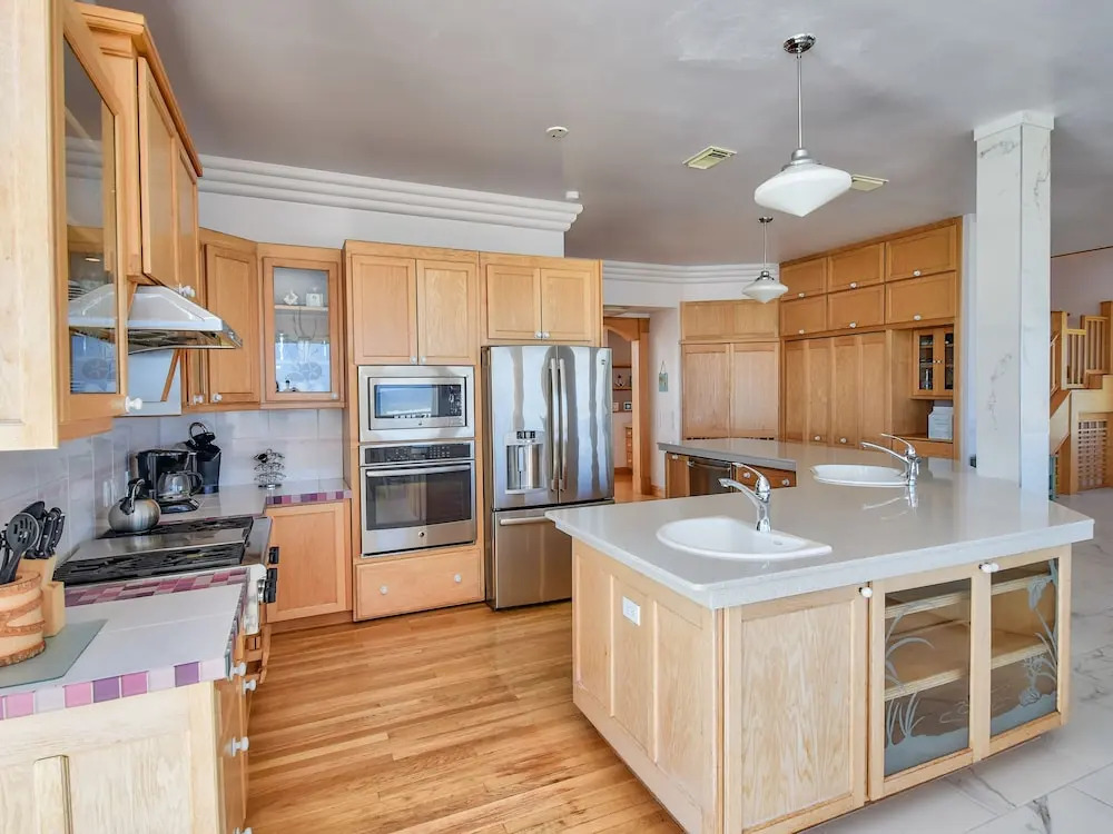 4br Oceanfront W/ Private Pool & 3 Balconies 4 Bedroom Home