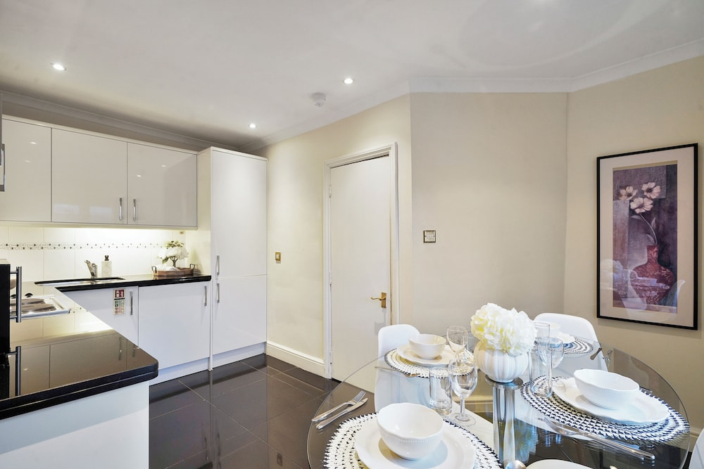 Hertford Flat 14