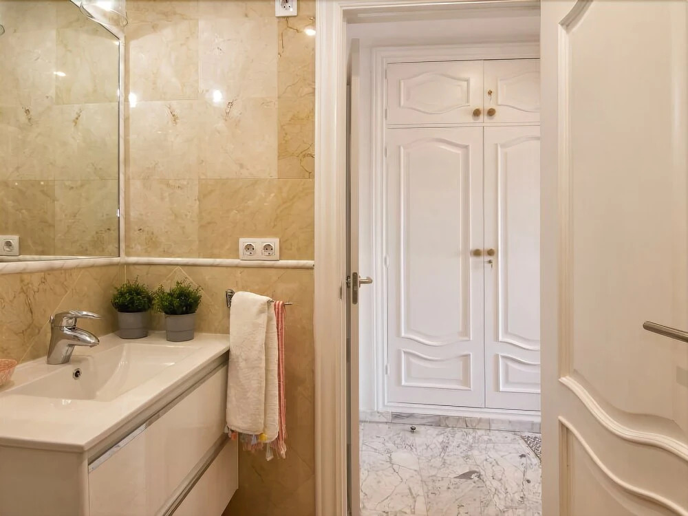 Chezmoihomes Glow And Elegance 4Br Retreat