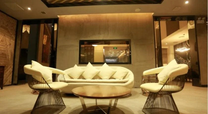 Yangshuo Manjing Travel Photography Hotel (West Street  Branch)