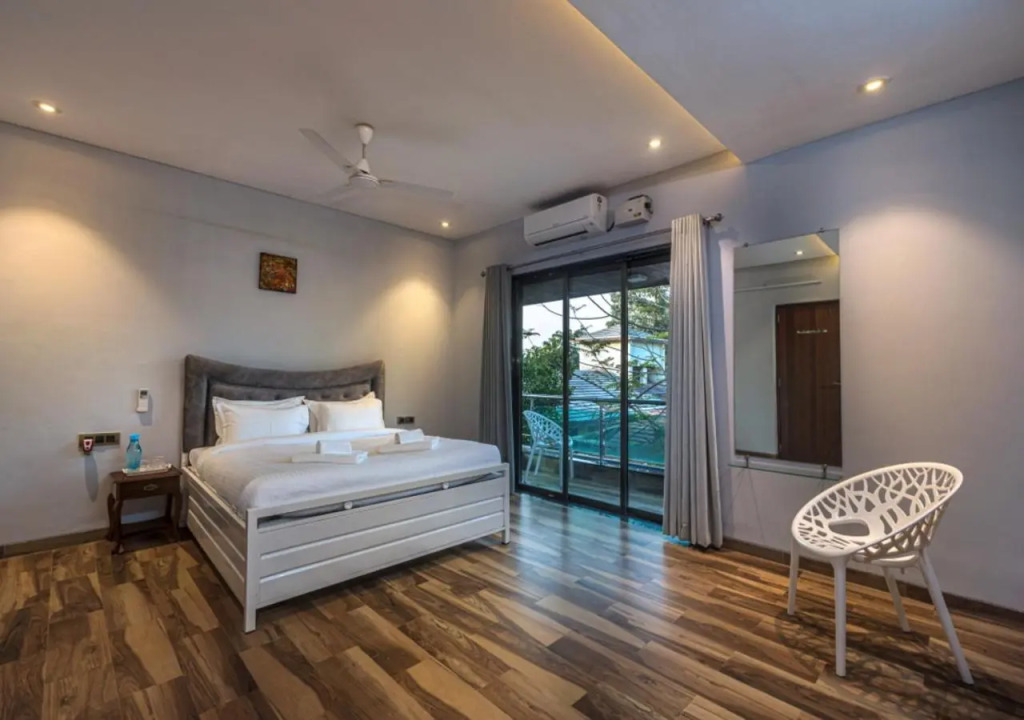 SaffronStays Ebony