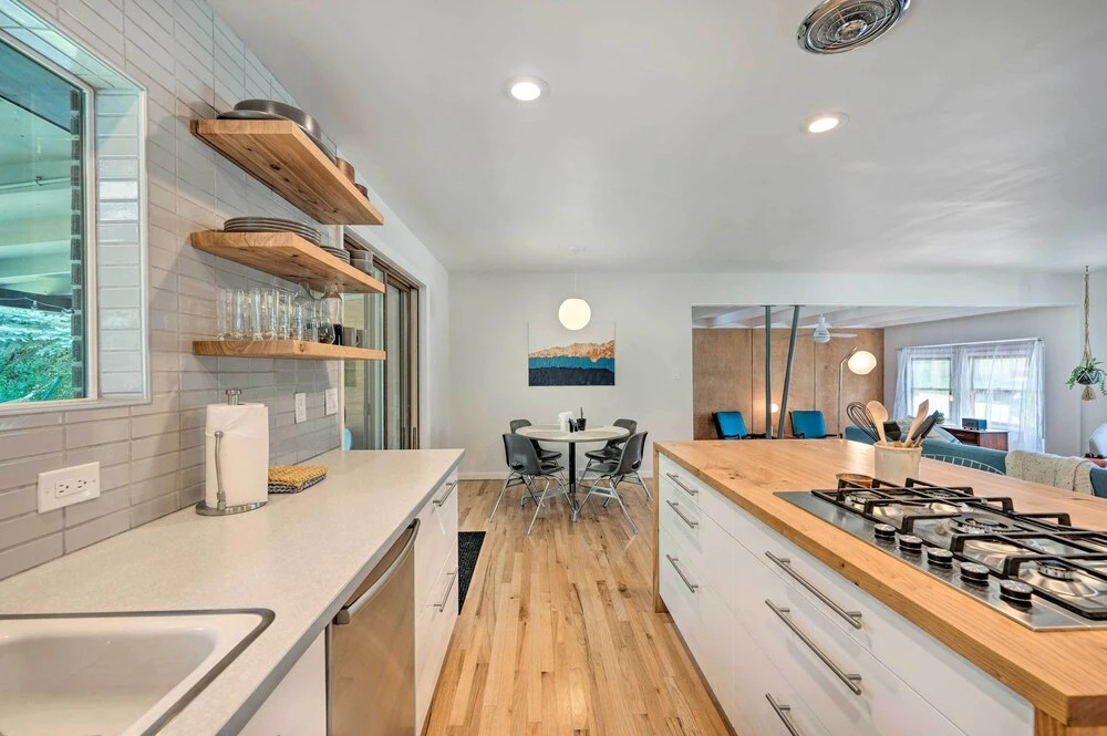 < 3 Mi to Pearl St: Home w/ Large Yard in Boulder