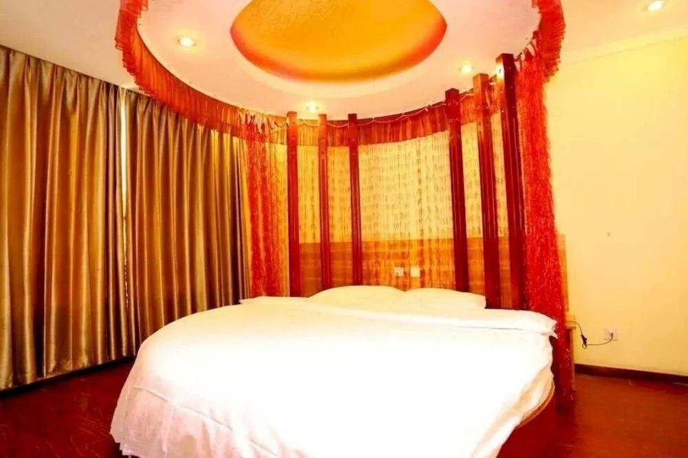 Yingkou Bayuquan Jin'gangwan Business Hotel