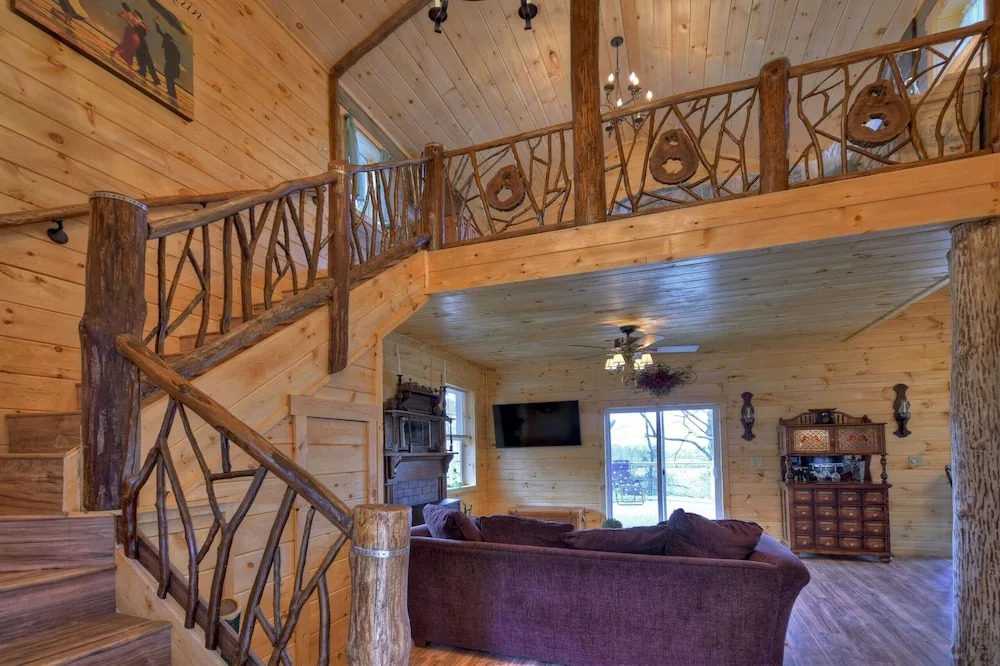 Treehouse Ellijay Star5vacations