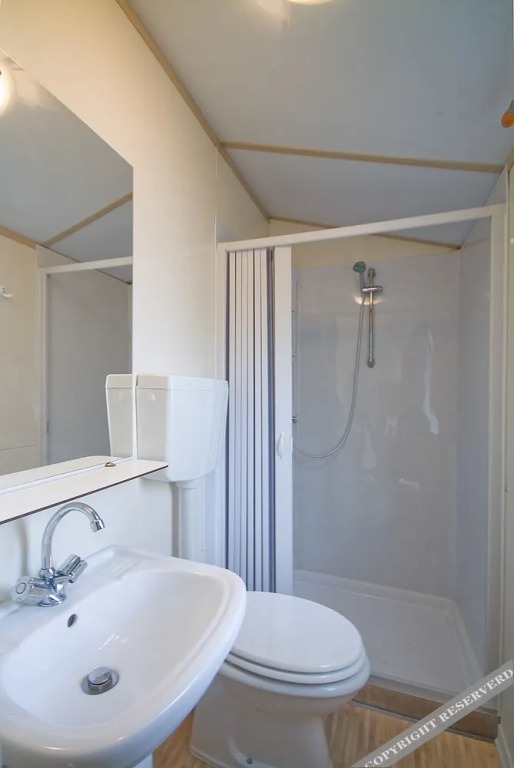 Albatross Mobile Homes on Camping Cisano & San Vito S. p. A
