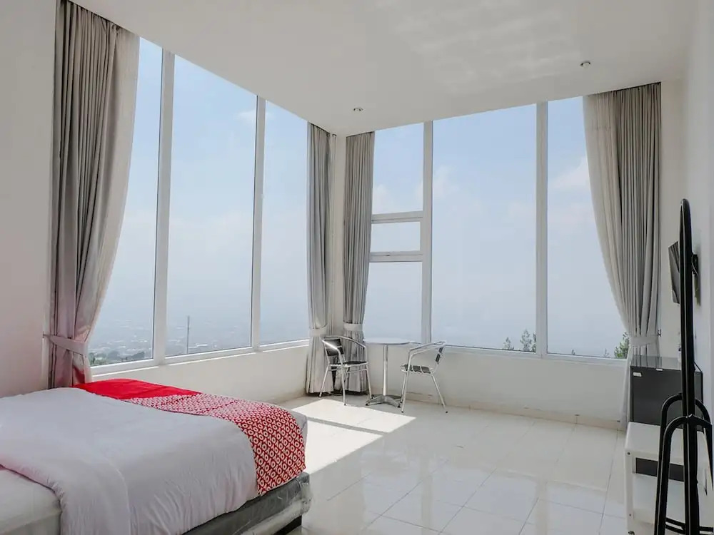Villa Bukit Panderman Residende by OYO Rooms