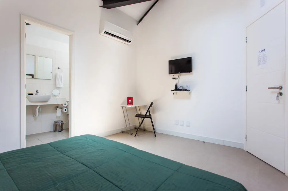 ZEN Rooms Mena Barreto