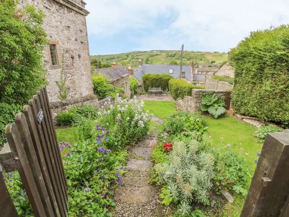 Holly Cottage