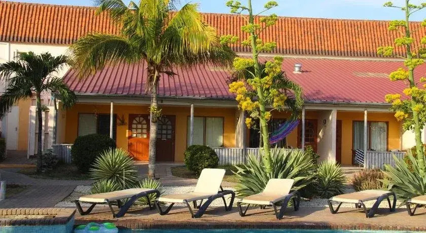 Camacuri Apartments