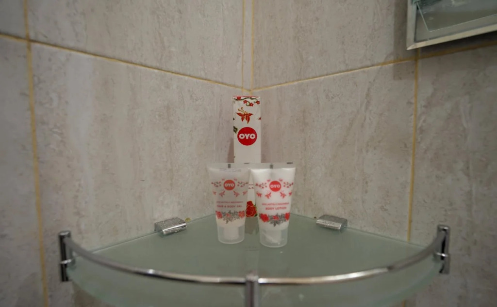 Hotel O Wisma Empat Lima Syariah
