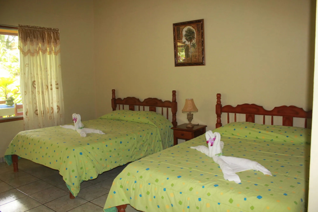 Loma Real Hot Springs Bed & Breakfast