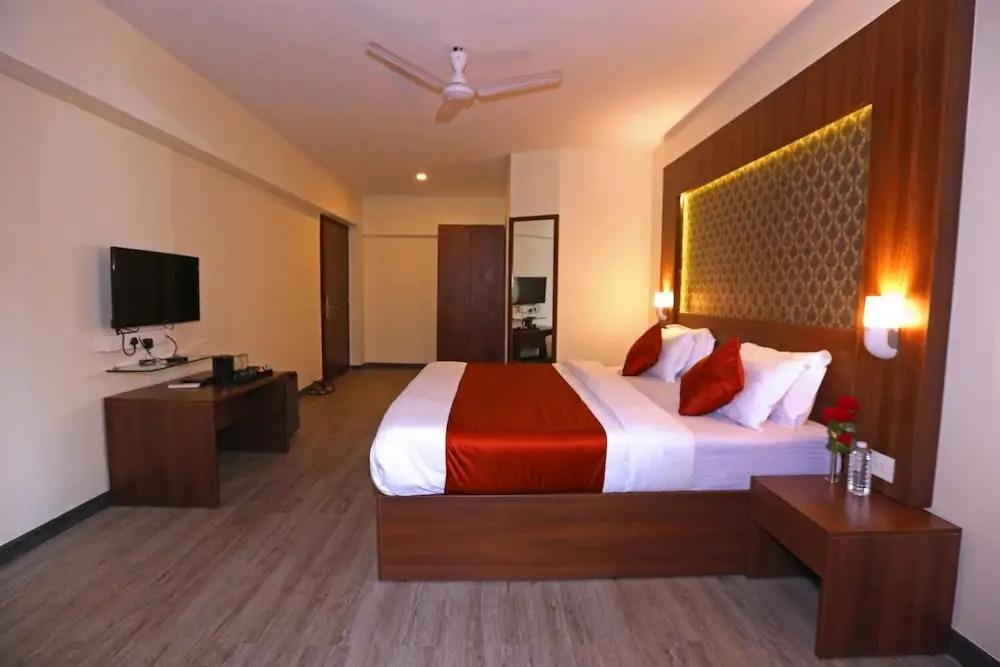 Hotel Shantiidoot