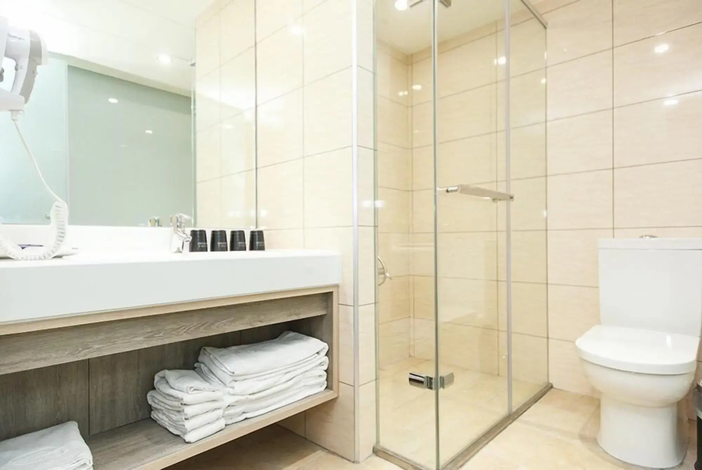 eHome Hotel