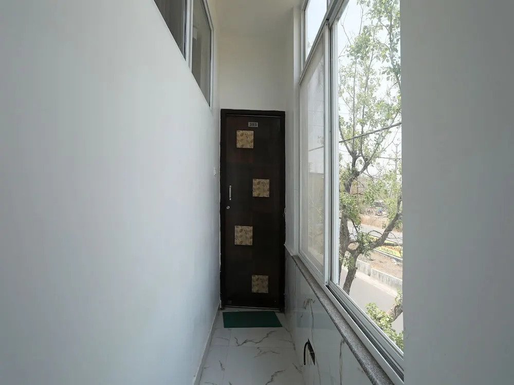OYO 14578 Green Square