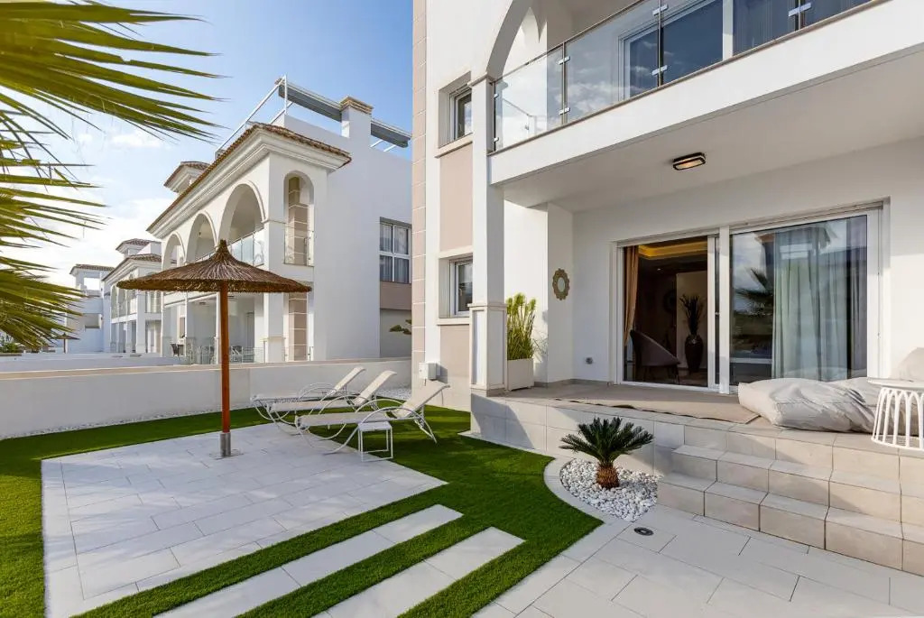 Fortuna 37 - Luxury Apartment with AC and Pool