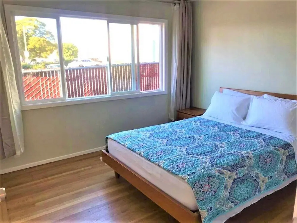 3420 El Cerrito Plaza 1BR apt / Walk to