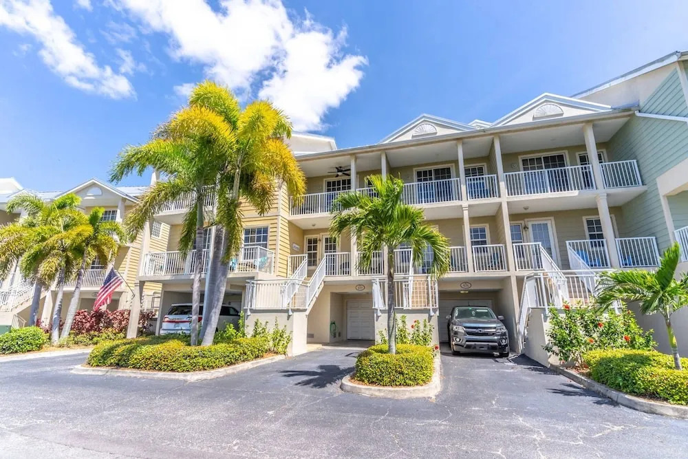 577 Little Harbor