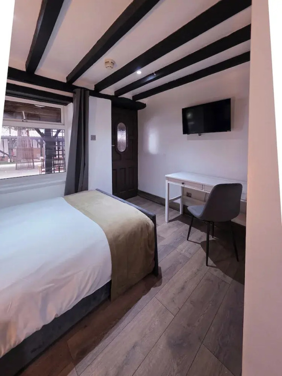 The Courtyard Lodge