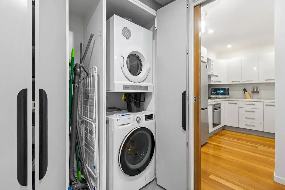 Perfect 2-bed Inner-city Home With Pool & BBQ Area
