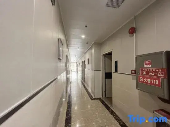 Yayuan Hostel