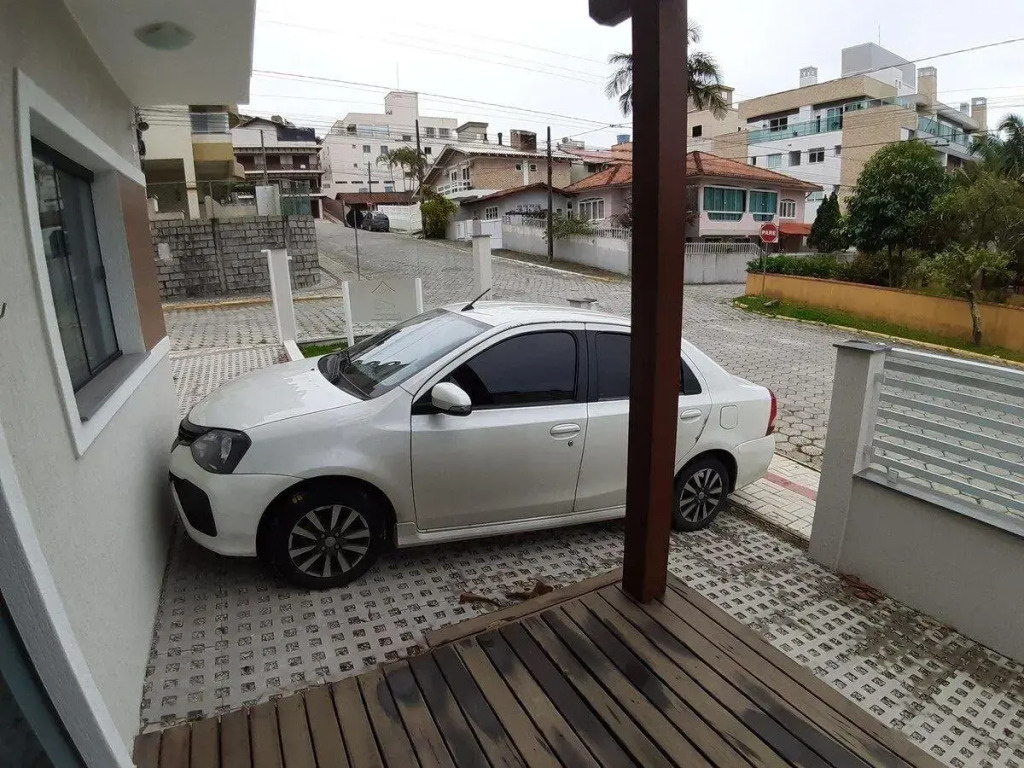 Loft amplo e aconchegante - Praia de Bombinhas - 1 dorm até 4 pessoas