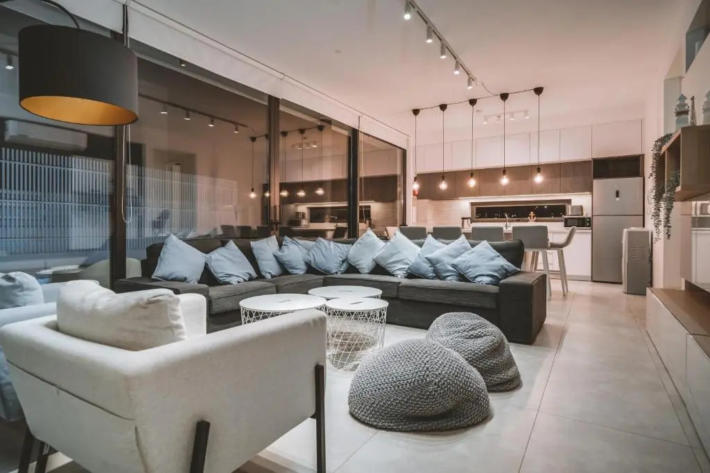 SunnyVillas: 3BR New Villa☆Private Pool in Pernera - White Swan
