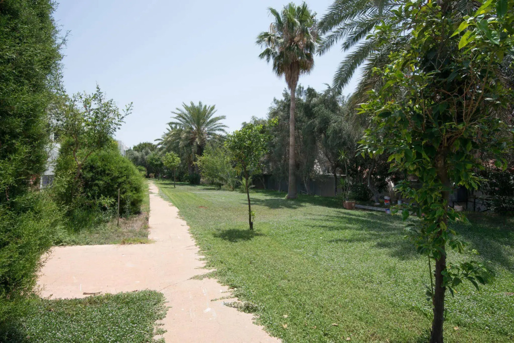 Kkaras Hotel