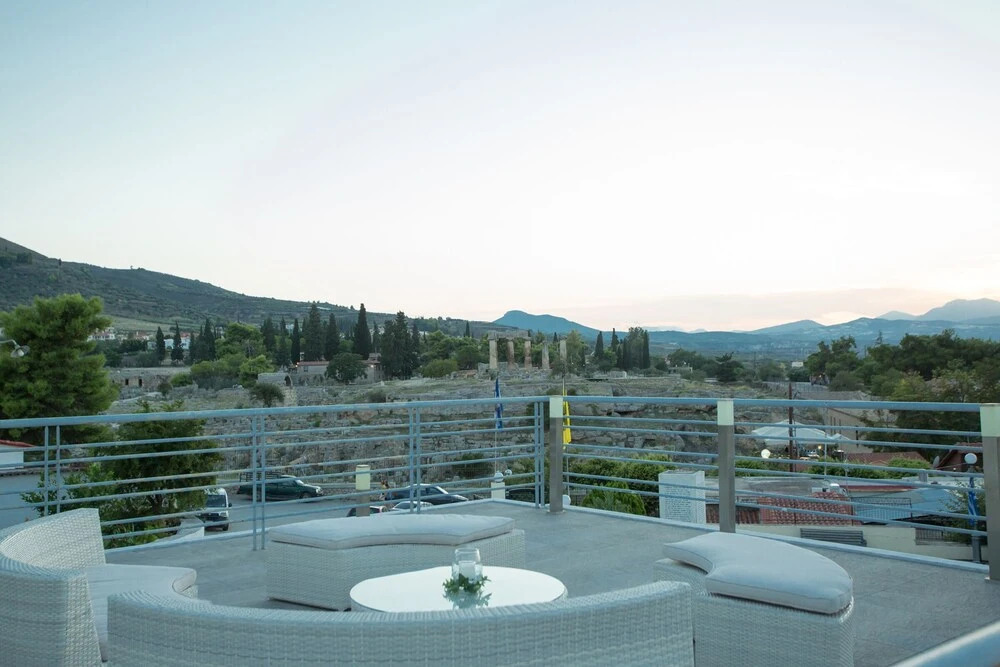 Apollonio Upper View Suites