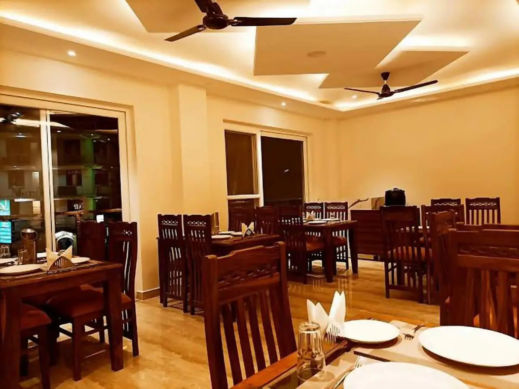 Hotel Classic Hills Bhagsunag Luxury Stay #Best Hotel in Mcleodganj #Mountain View Balcony Rooms #Spacious Parking #Prime Location in Dharamshala #Near Bhagsunag Waterfall #Top Selling Property in Mcleodganj