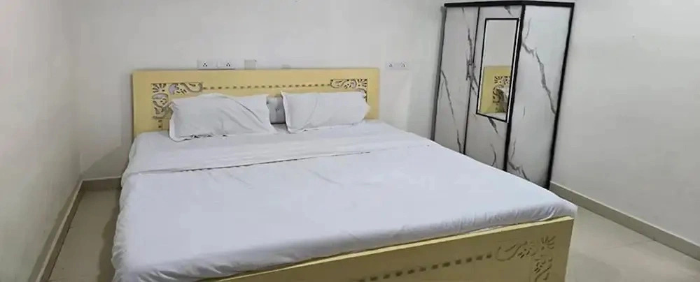 Fabhotel Moon Stay Inn