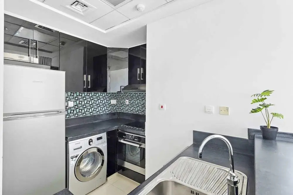 HiGuests - Exceptional Apt with Furnished Terrace By the Sea