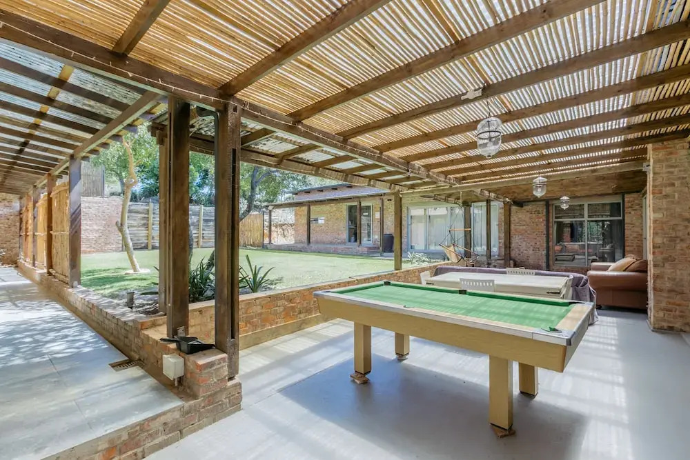 Surfari Accommodation and Venue