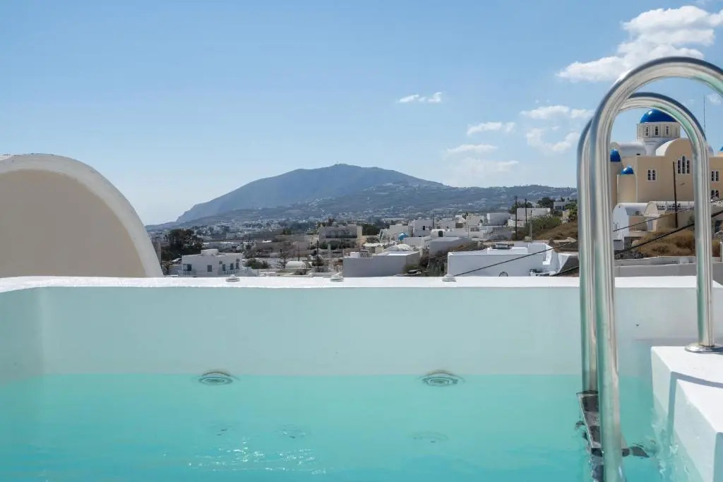Cycladic Suites & Spa