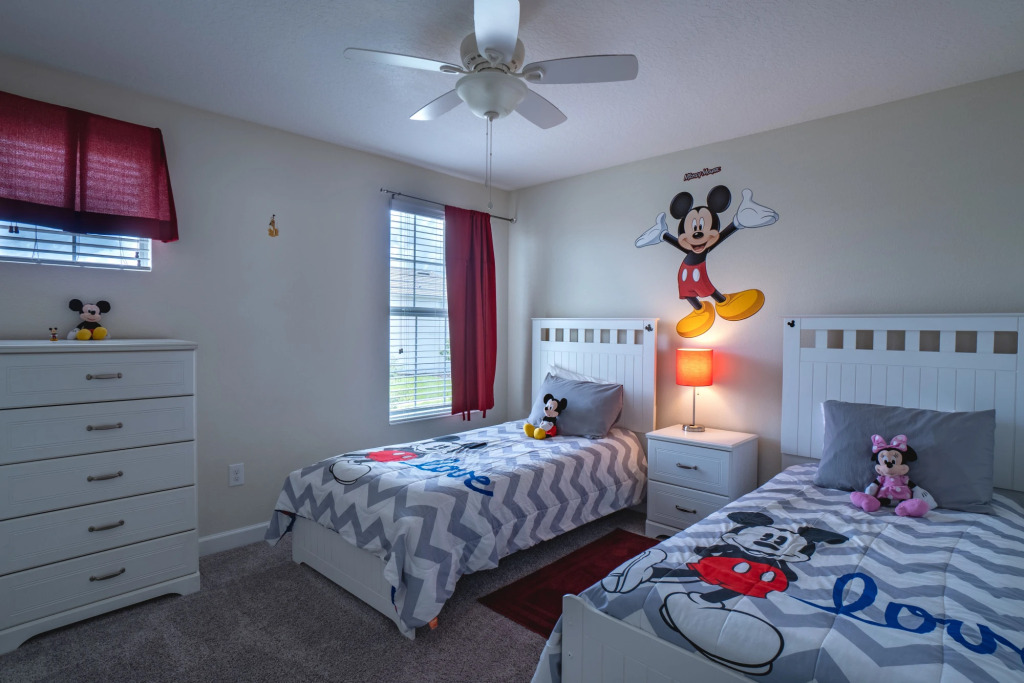 Magical Retreat 5BR Pool & Spa Near Disney