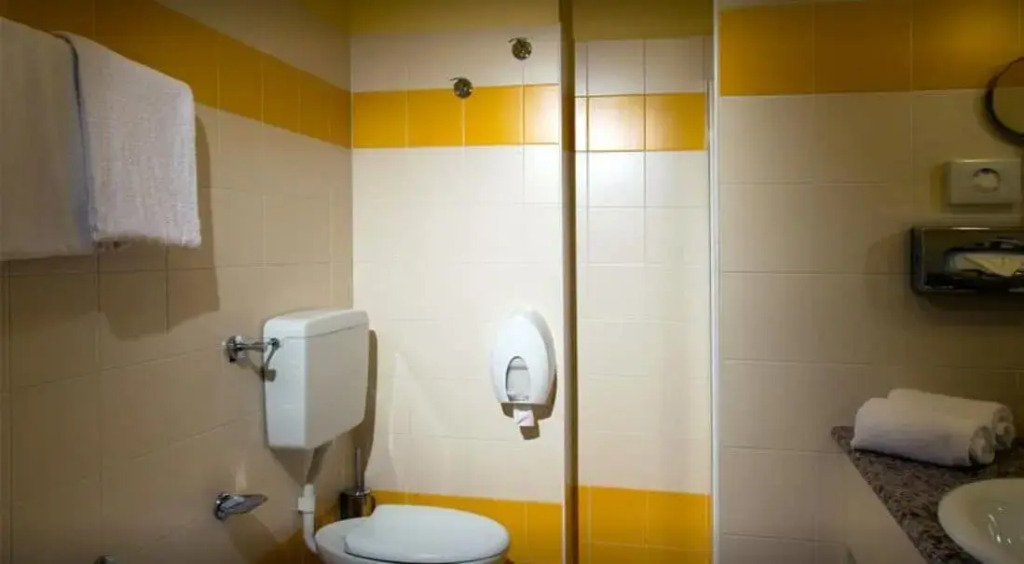 Hotel Ayri