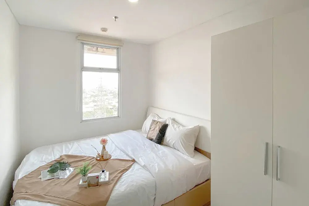 Warm And Simple 1Br Apartment At Vittoria Residence